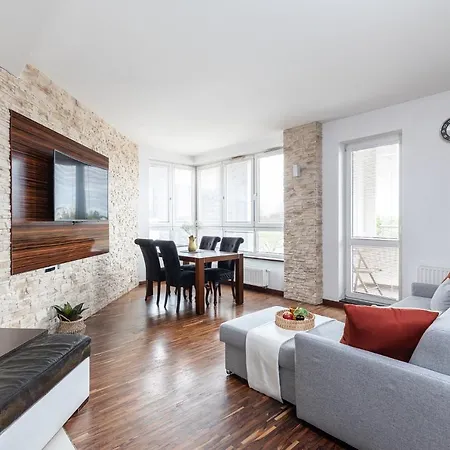 Superapart Konstancinska 2 Βαρσοβία